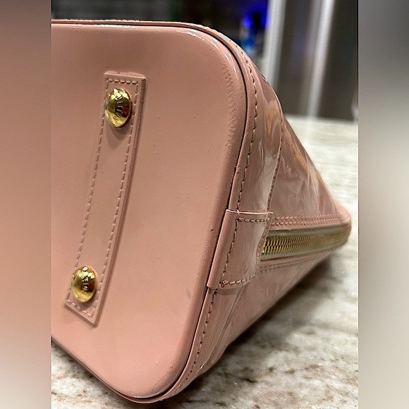 Louis Vuitton Authentic Vernis Leather Pink Alma Bag - Picture 9 of 14